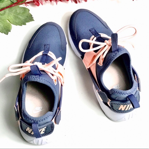 1 left NWT 5 Star Nike Air Huarache Light Carbon - Picture 6 of 8